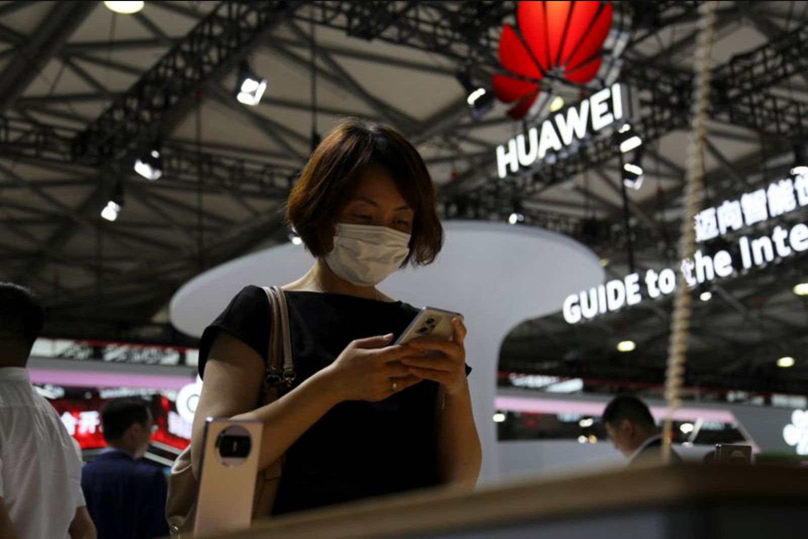 Huawei and SHB Ink Strategic Technology Partnership to Deepen Presence in Vietnam