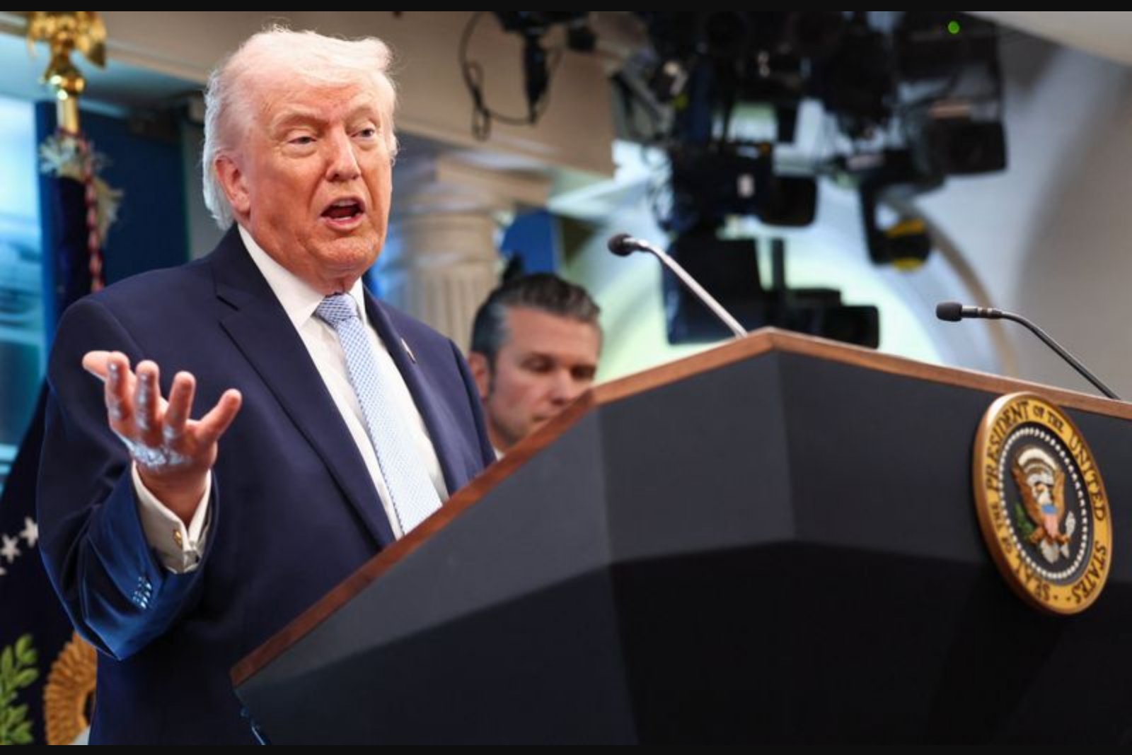 Markets Rally After Trump Agrees to Two-Week Ceasefire with Iran