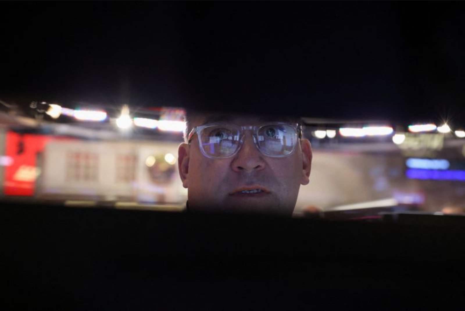 Investors Pull Billions from U.S. Leveraged Loan Funds as Credit Concerns Rise