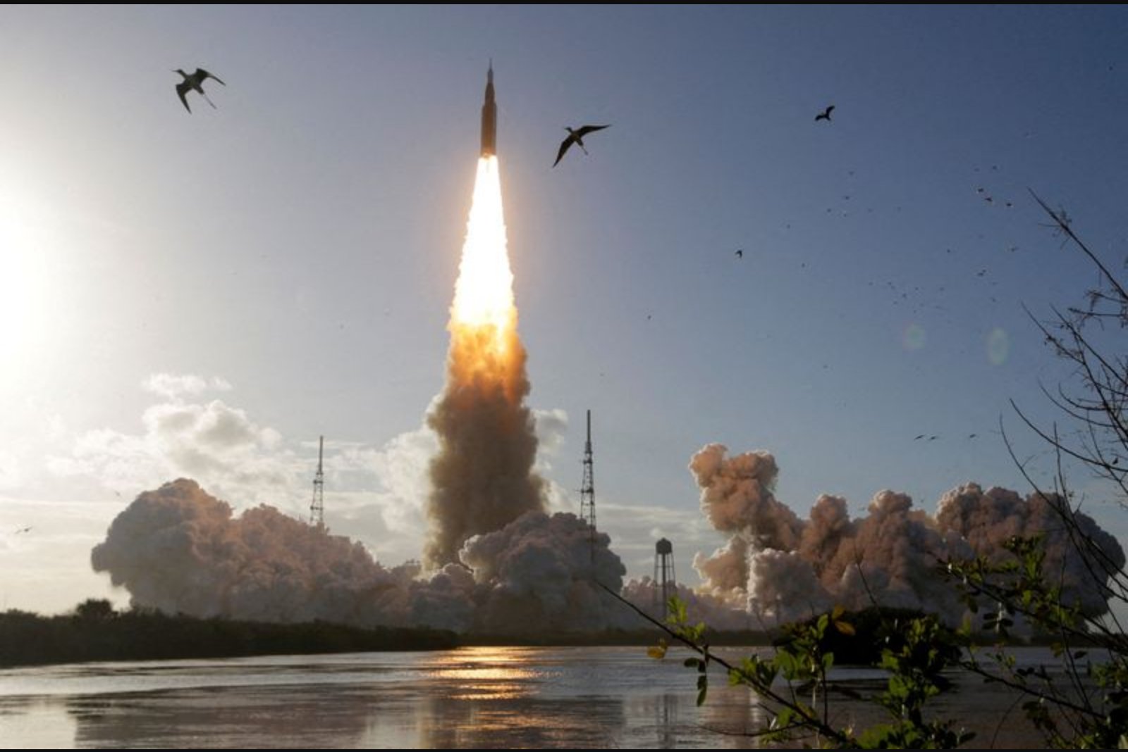 Artemis II Inspires Broad Public Awe Across Political Lines