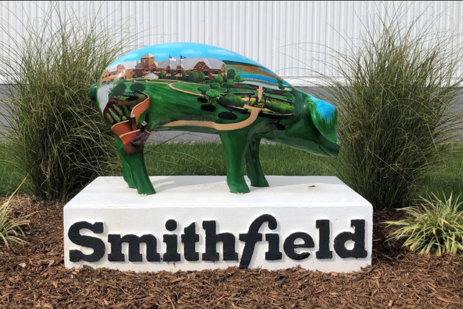 Smithfield Tops Q4 Estimates as Packaged-Meat Demand and Cost Cuts Support Results