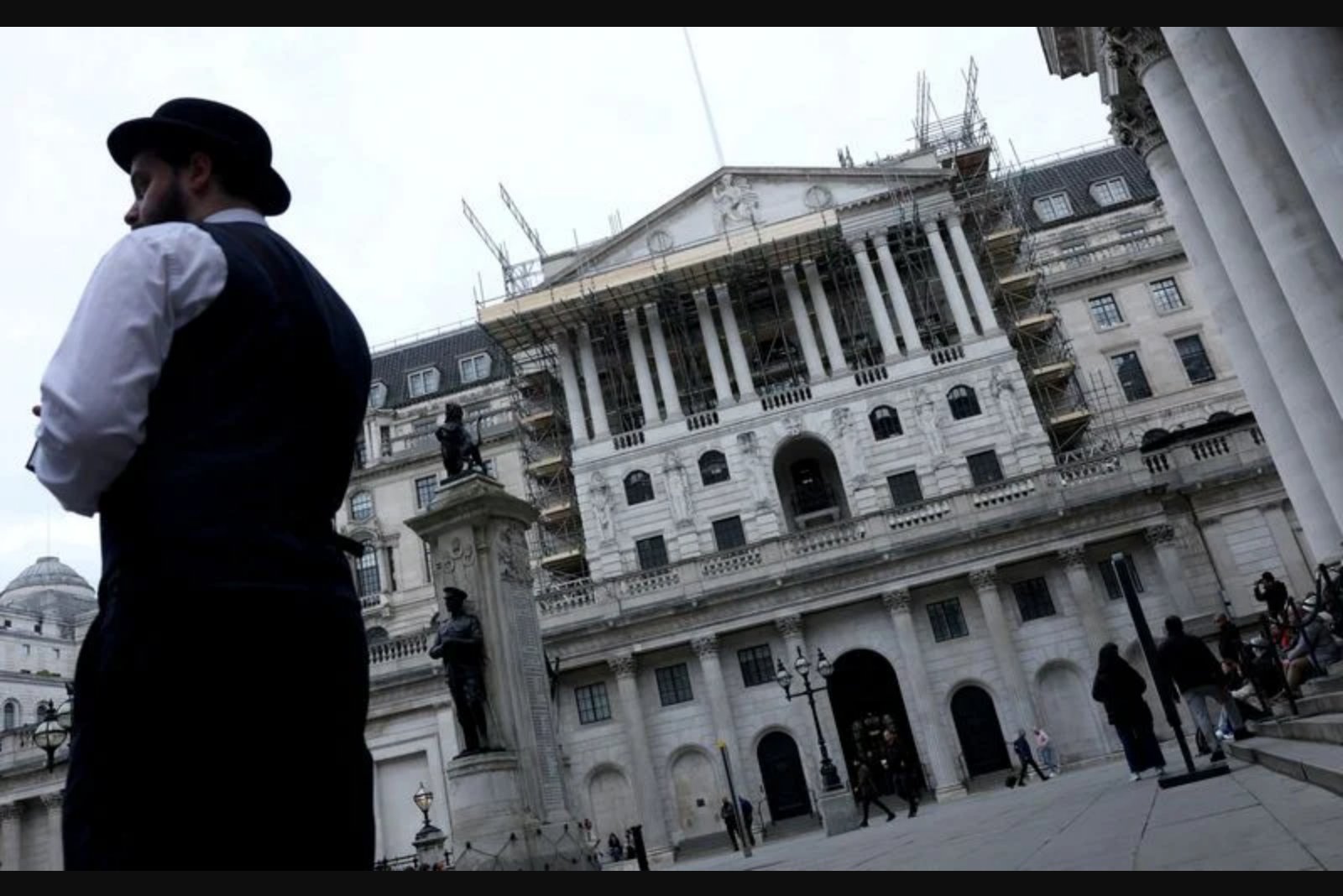 Bank of England poised to maintain 3.75% rate amid geopolitical uncertainty and soft inflation data