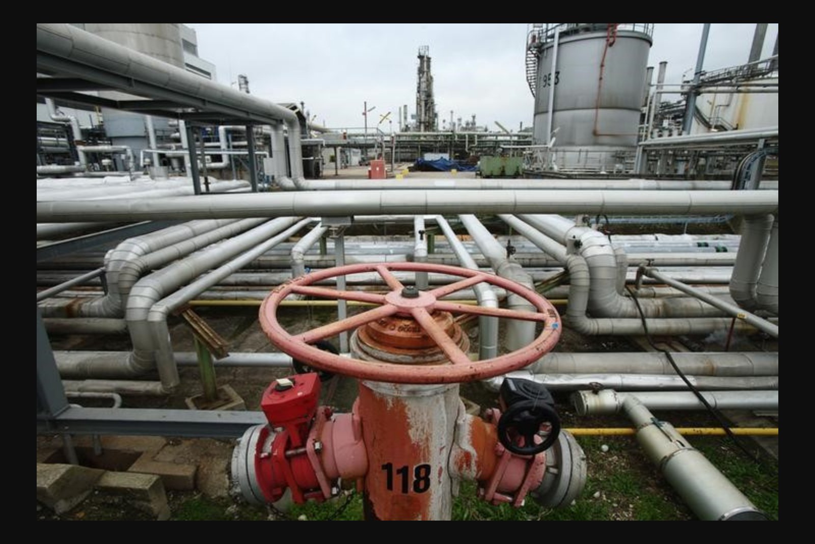 U.S. Allows Russian Crude Tanker to Sail to Cuba, Easing De facto Oil Blockade