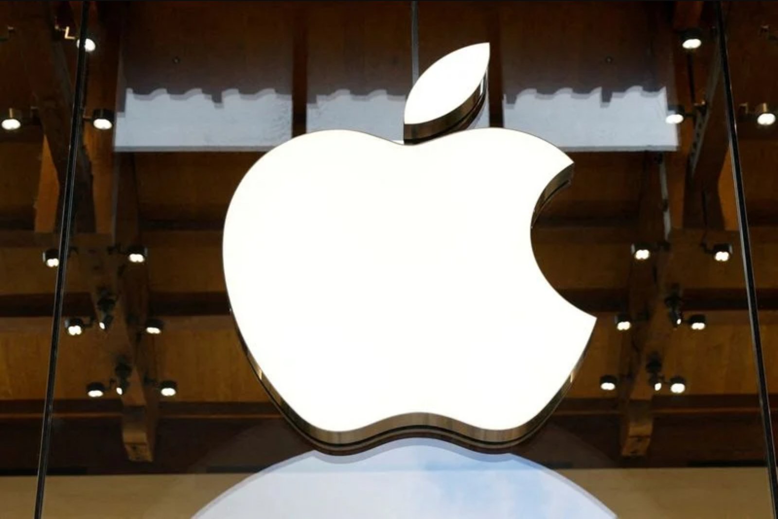 Apple to Permit Alternative App Stores and External Payments in Brazil After Regulator Deal