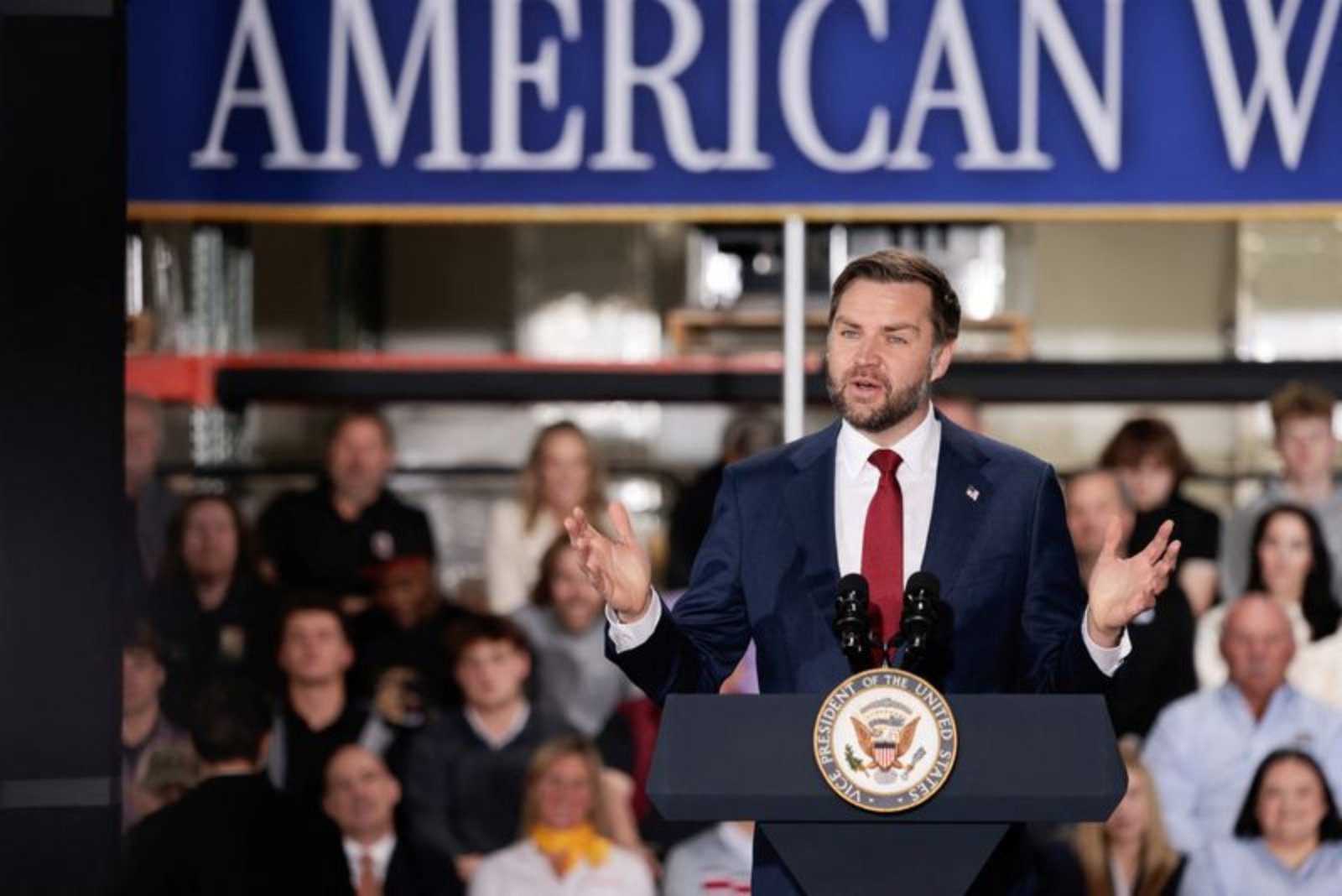 Vance Tops CPAC Straw Poll as Conservative Activists Signal Preference for 2028