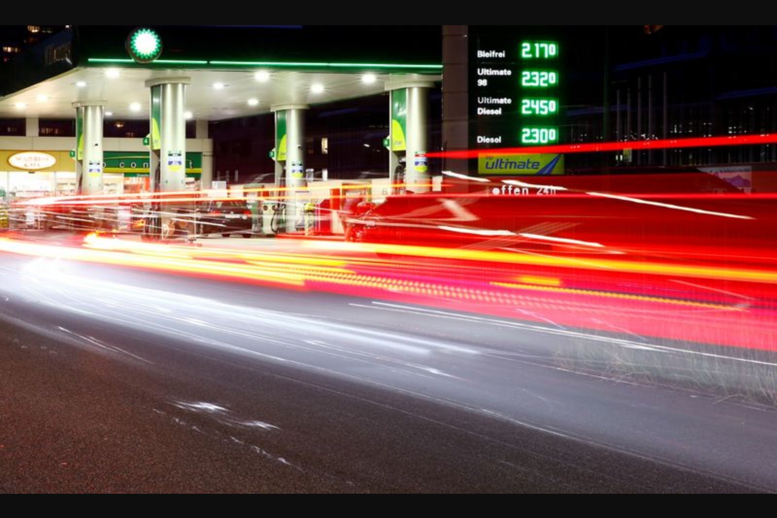 Swiss consumer inflation edges higher to one-year peak as fuel costs rise