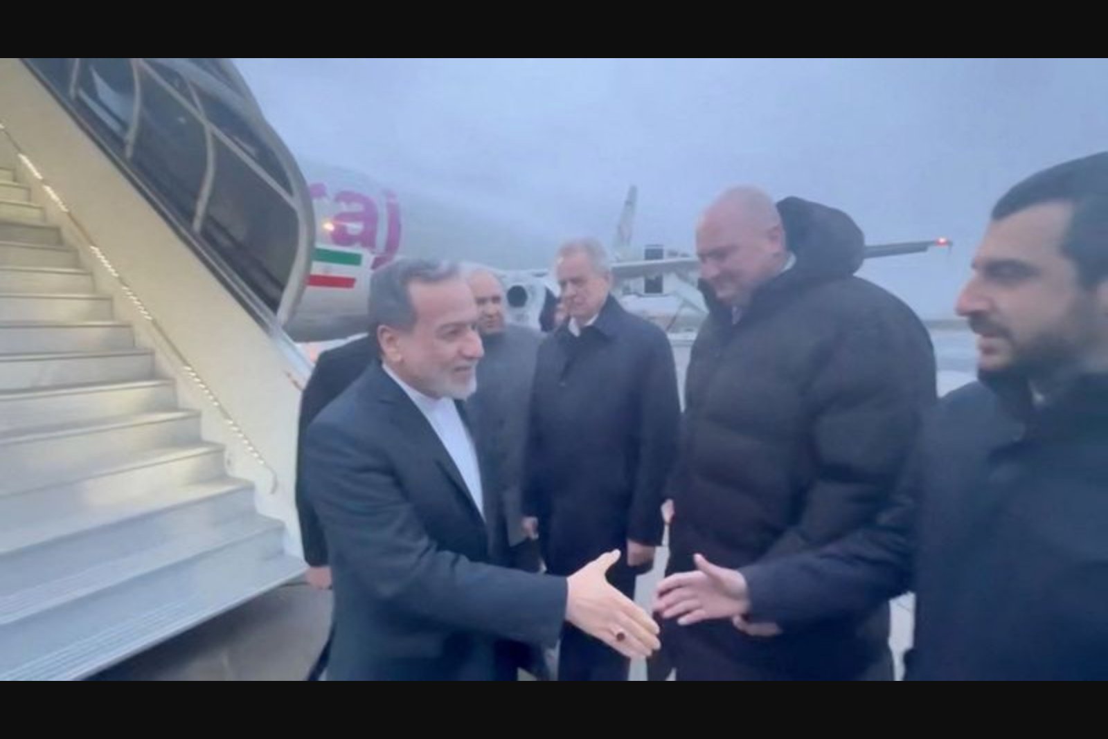 Tehran Envoy Flies to Moscow as U.S. Signals Talks Could Happen by Phone