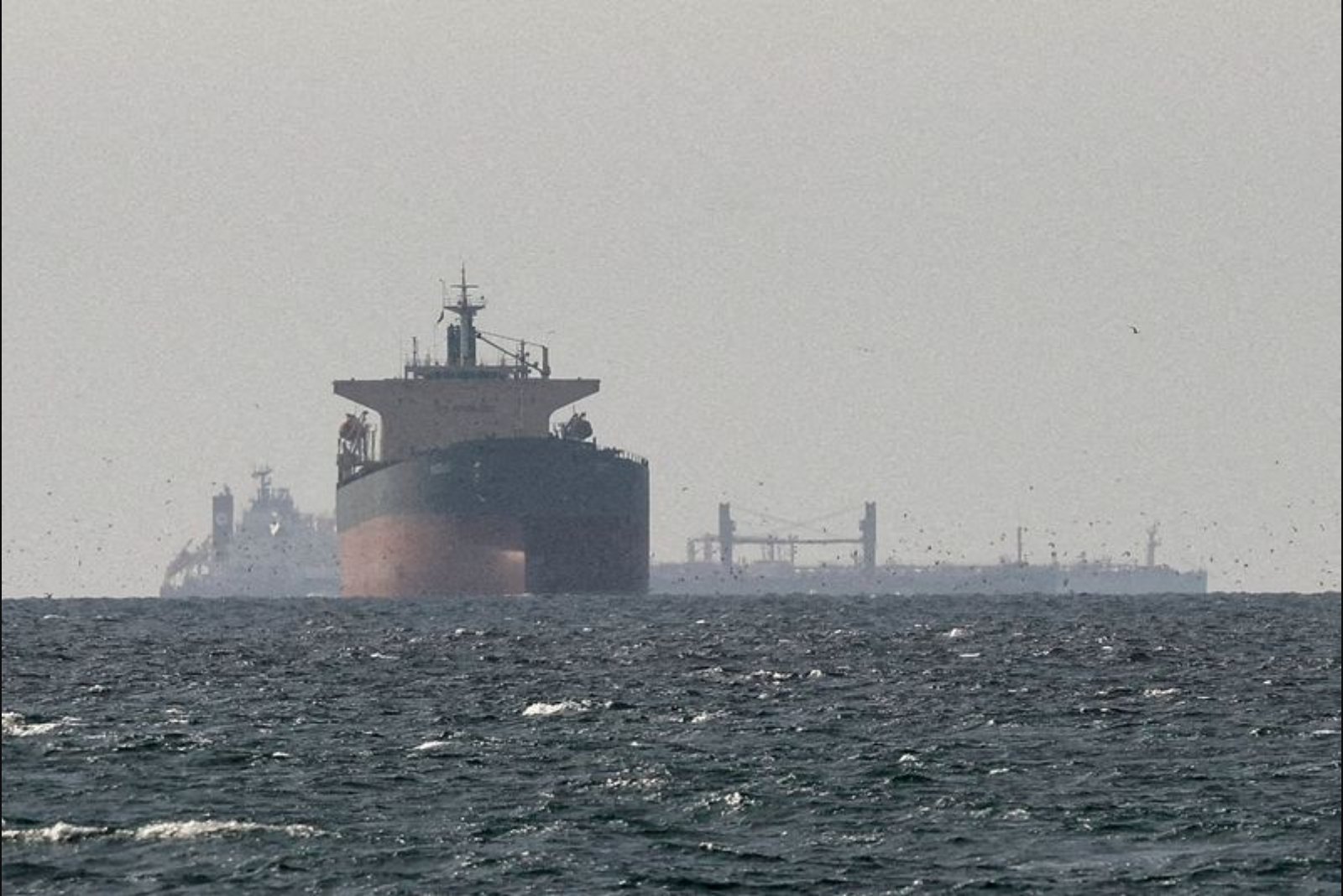 Gulf States Fear U.S.-Iran Talks Could Cement Tehran’s Strategic Hold on Hormuz
