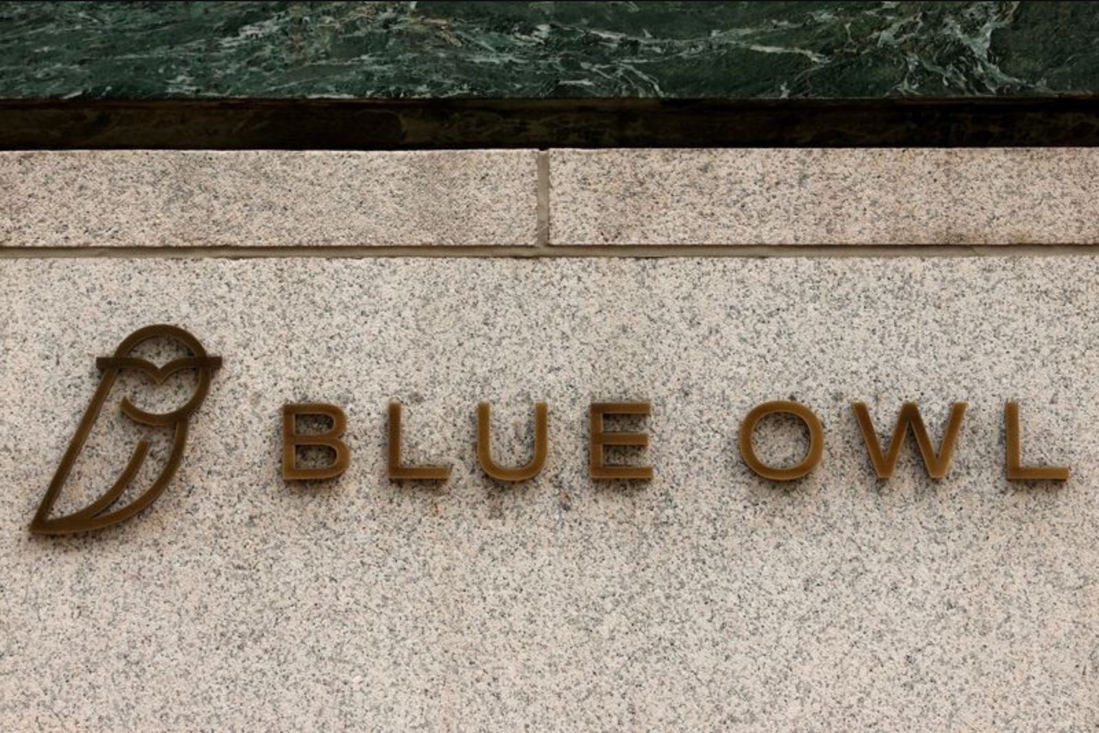 Major U.S. asset managers slide after Blue Owl restricts redemptions in two retail funds