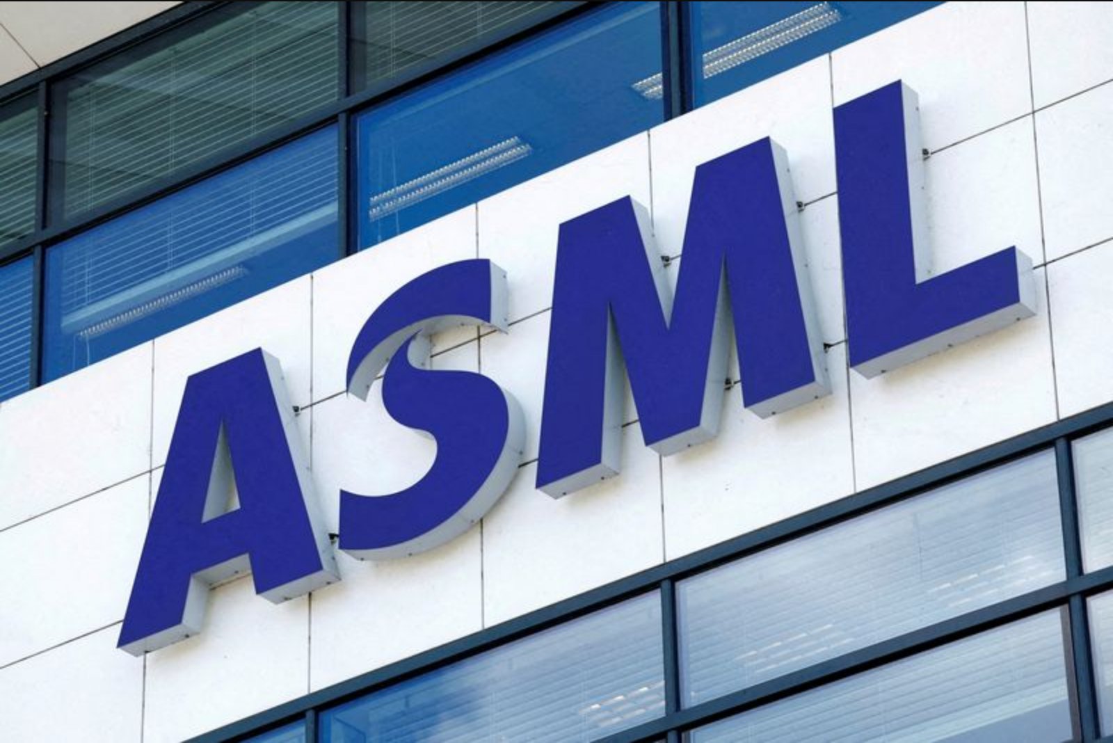 U.S. House Bill Narrowed, But New Nationwide Limit Targets ASML DUV Machines