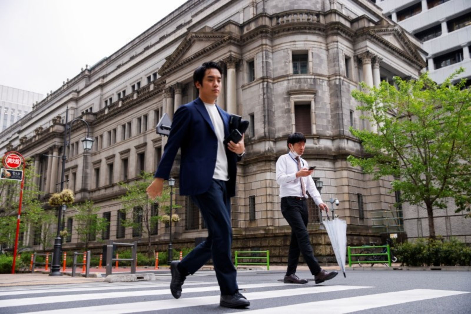 BOJ flags systemic vulnerabilities from growth of investment fund activity