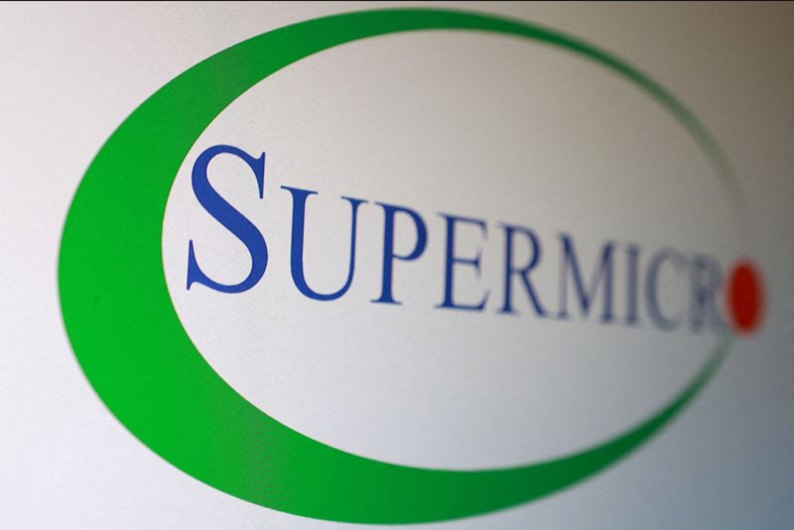 Super Micro Initiates Independent Probe After Indictments Tied to Export-Control Allegations