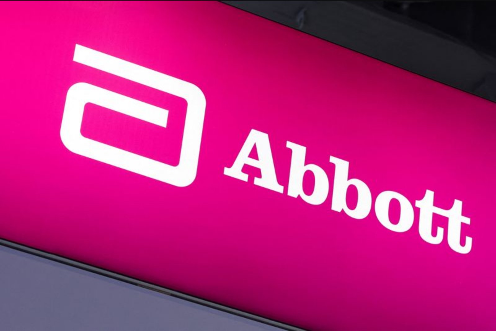 Abbott Posts Narrow Beat as Exact Sciences Buy Cuts 2026 Outlook