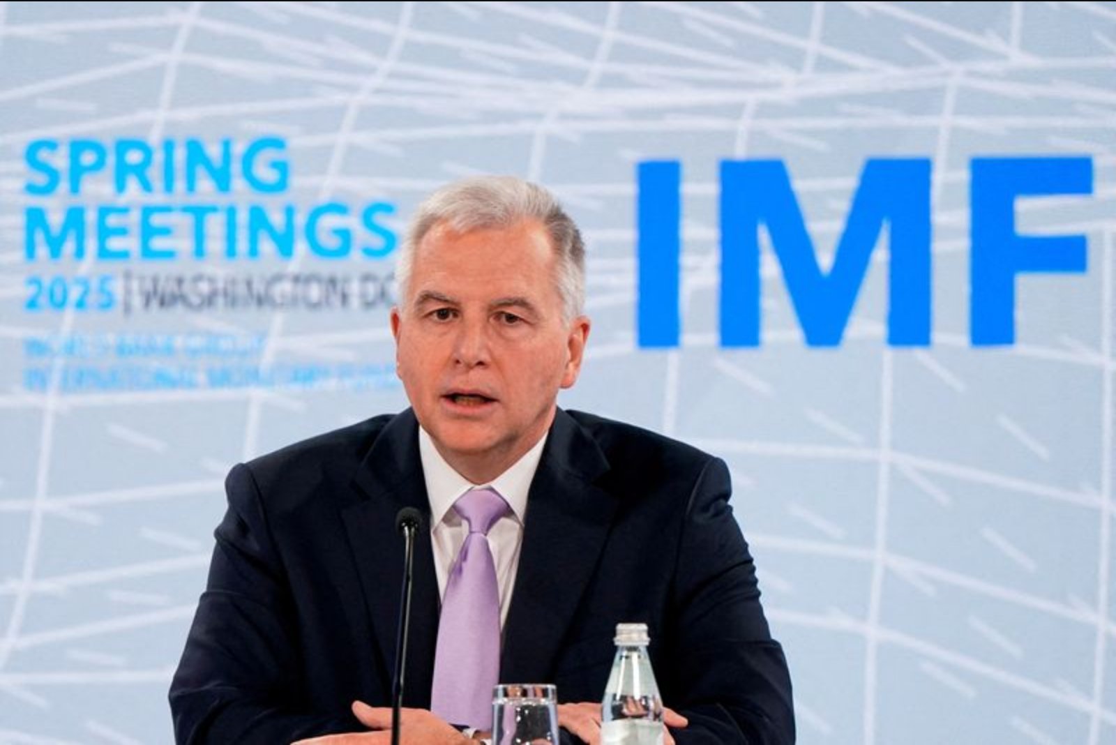 IMF Sees ECB Lifting Rates in 2026 Amid Energy-Driven Inflation, With Possible Reversal in 2027