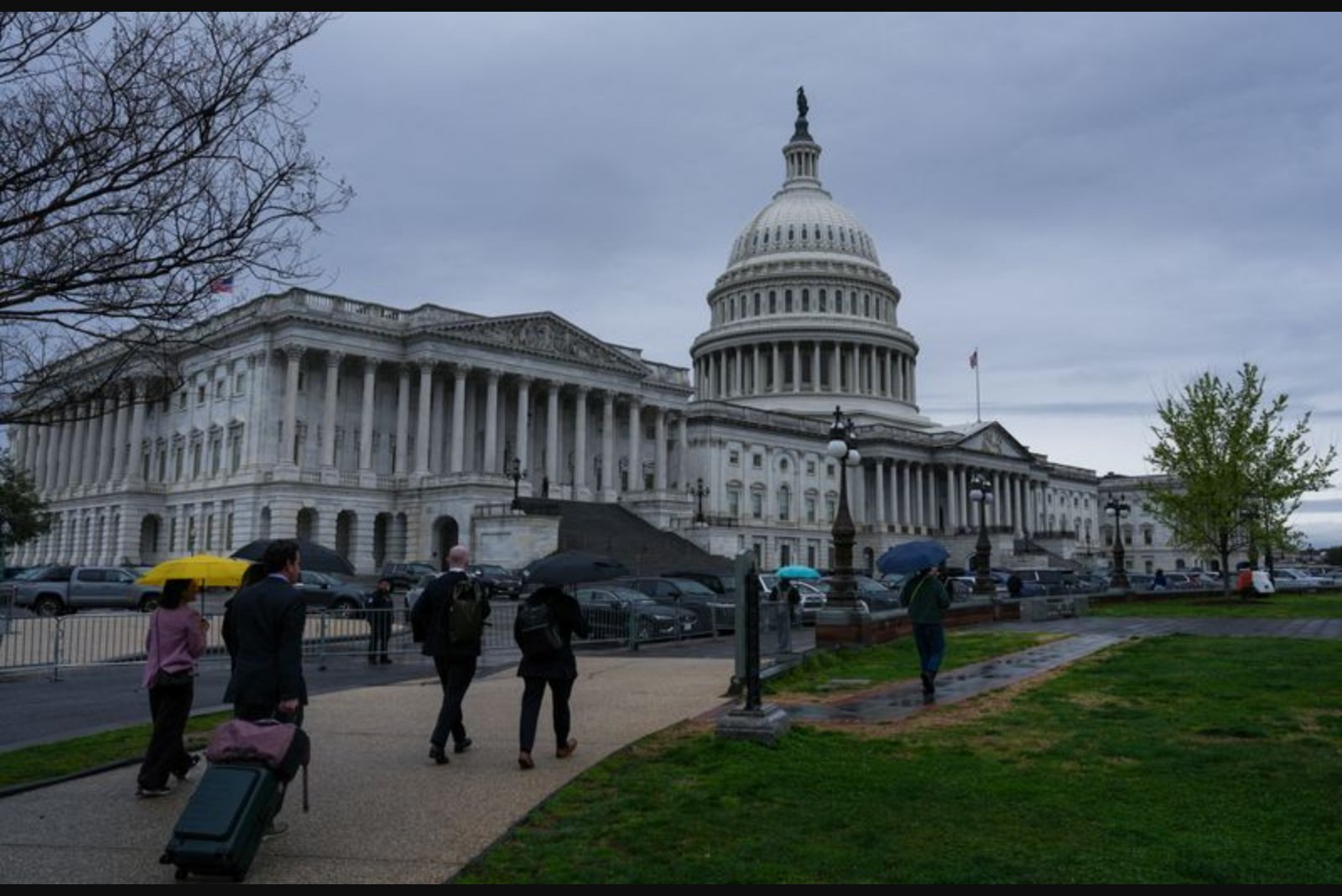 House Overrides Administration Move, Votes to Prolong Haitians' Temporary Protections