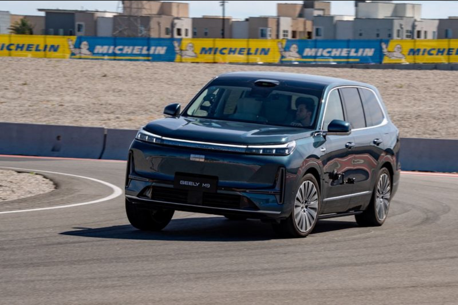 Edmunds Drives Geely Galaxy M9 and Finds Chinese SUV Packs Technology That Could Pressure U.S. Automakers