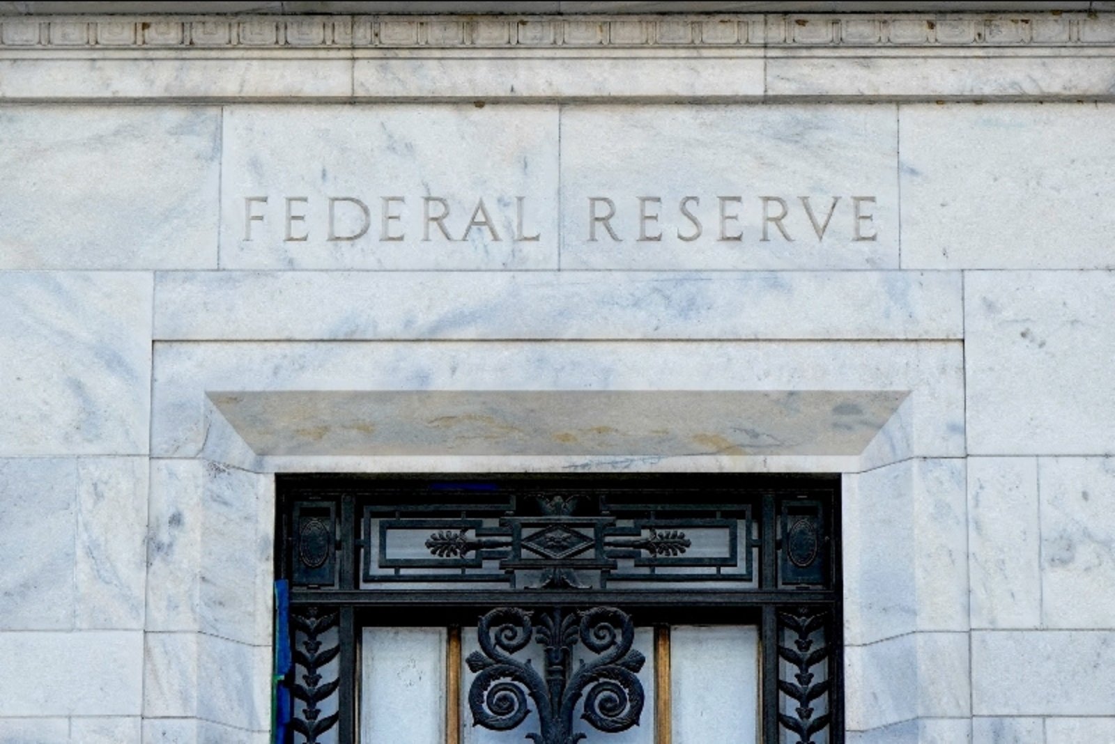 Futures Signal Chances of Fed Tightening, But Markets and Officials Send Mixed Messages