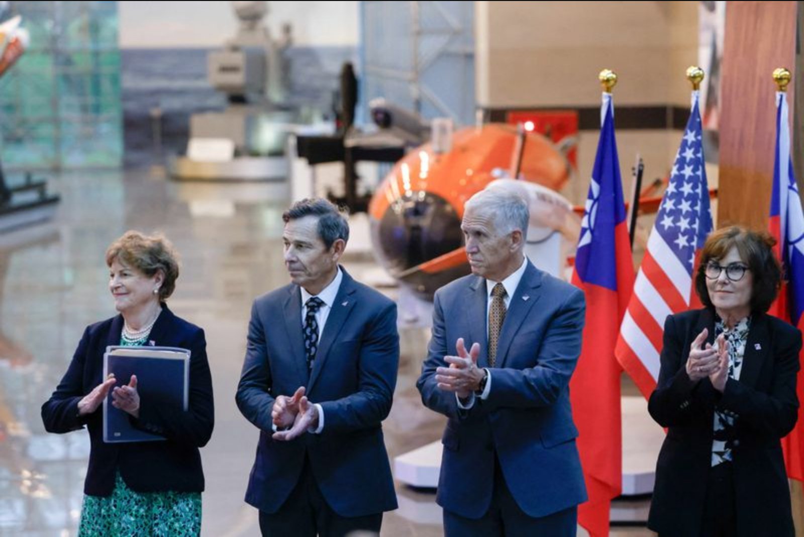 U.S. Senators Tell Taiwan Arms Sales Likely to Be Approved Soon, Urge Faster Defense Spending