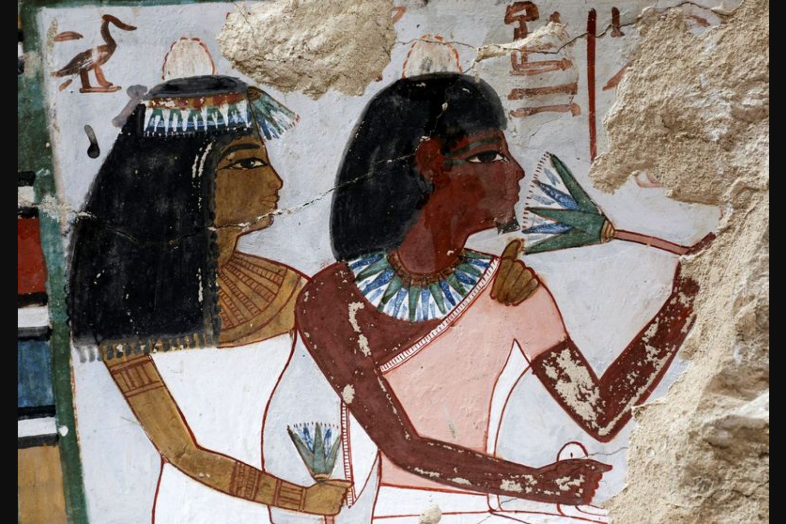 Luxor Displays Original Plaster Blocking Wall from Tutankhamun’s Tomb and Two Restored New Kingdom Tombs