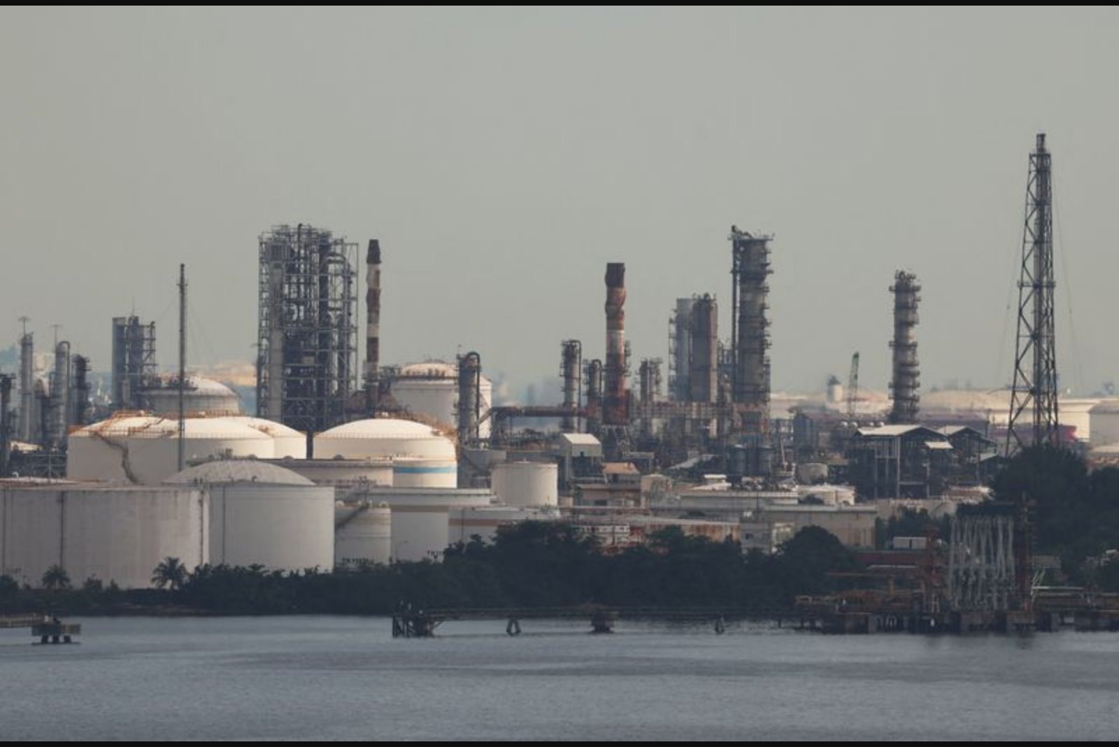 Singapore poised to tighten monetary stance as Middle East conflict lifts energy costs