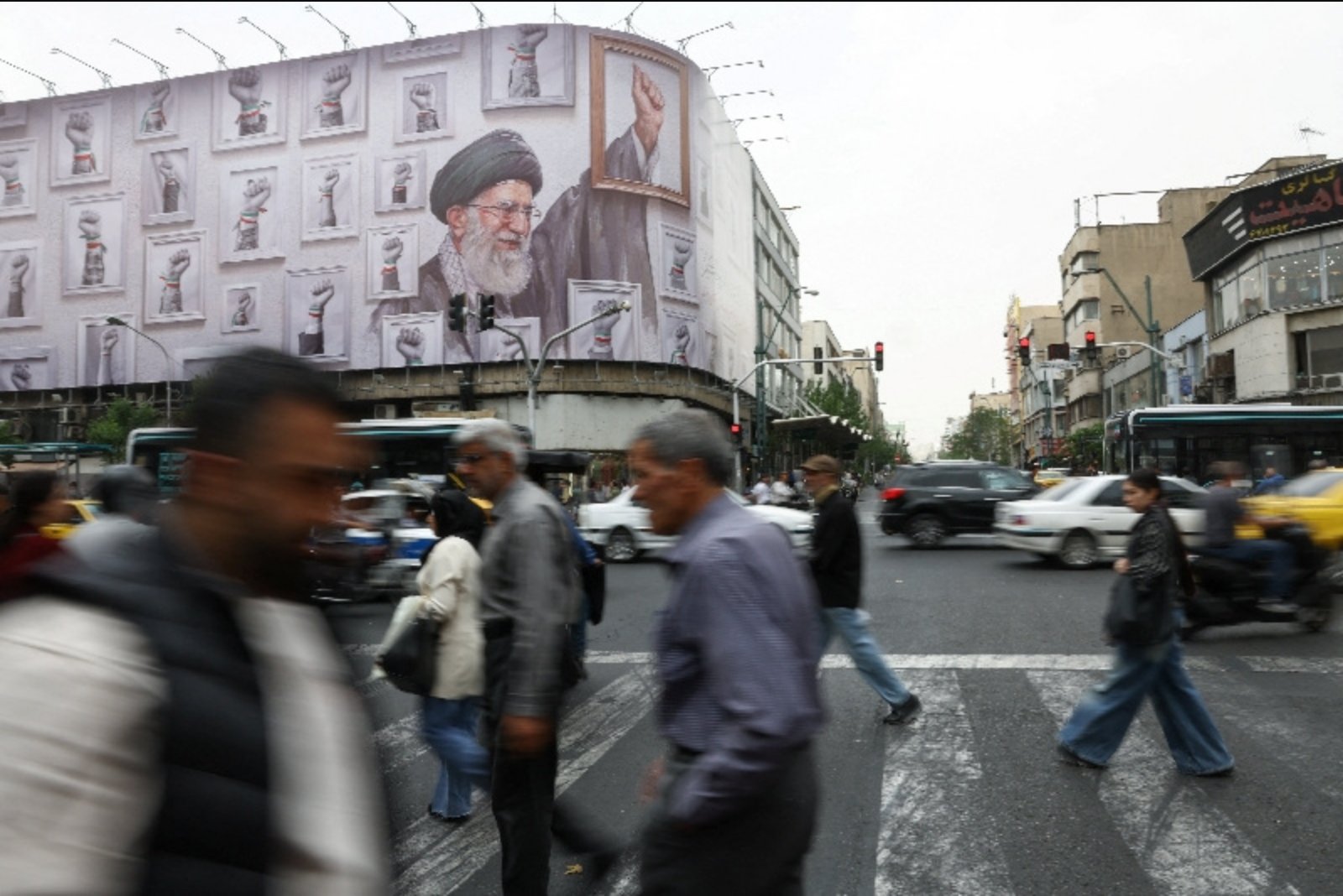 Global Economic Outlook Weakens as Middle East Volatility Drives Growth Downgrade