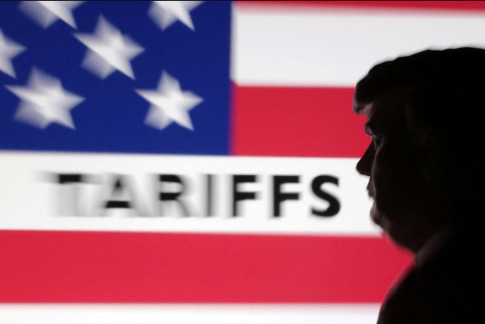 Drugmakers Accelerate U.S. Manufacturing and Inventory Moves as 100% Tariff Threat Looms