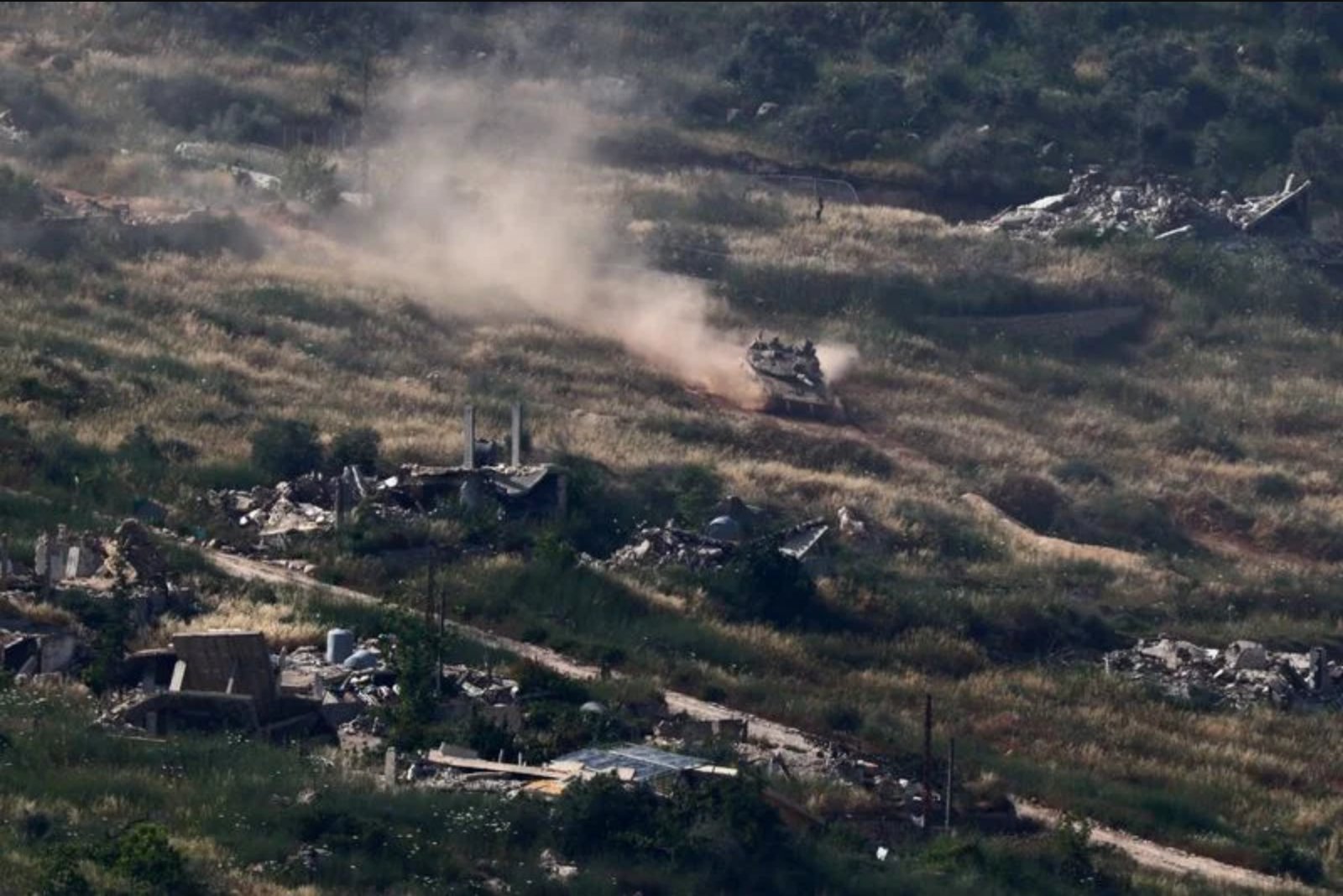 Netanyahu Orders Strikes on Beirut Suburbs as Diplomacy Falters