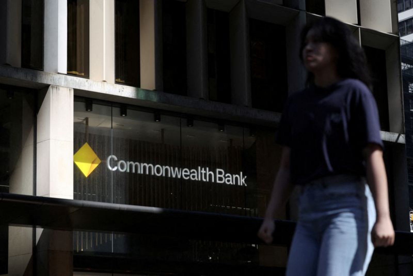 CBA Posts Record First-Half Cash Profit as Lending and Deposits Strengthen