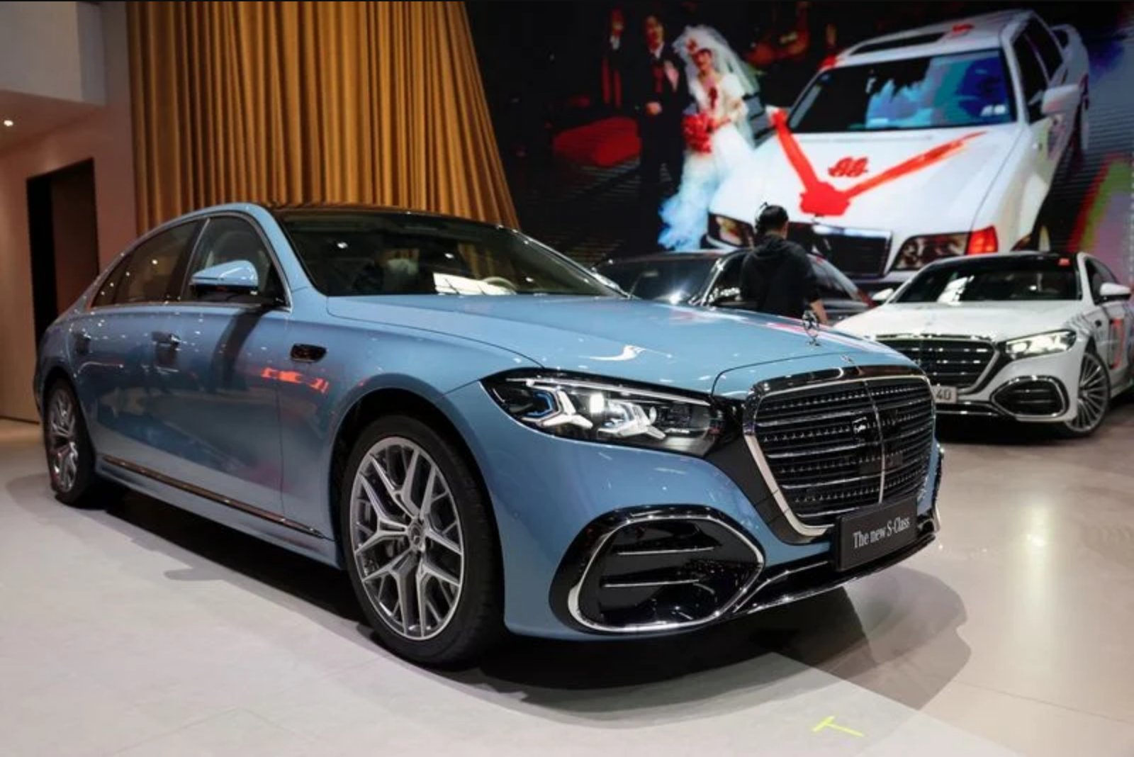 Mercedes-Benz Reports Q2 Car Sales Decline as China Competition Intensifies