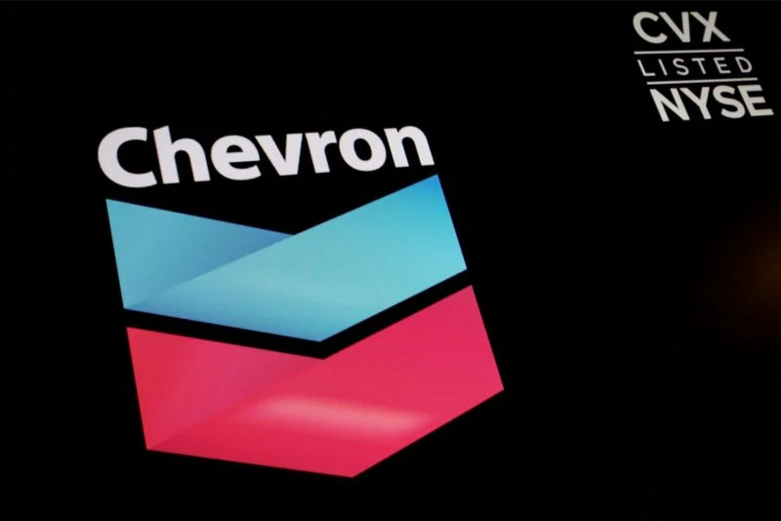 Chevron and ENI Sign Major Agreements to Expand Venezuelan Oil Projects