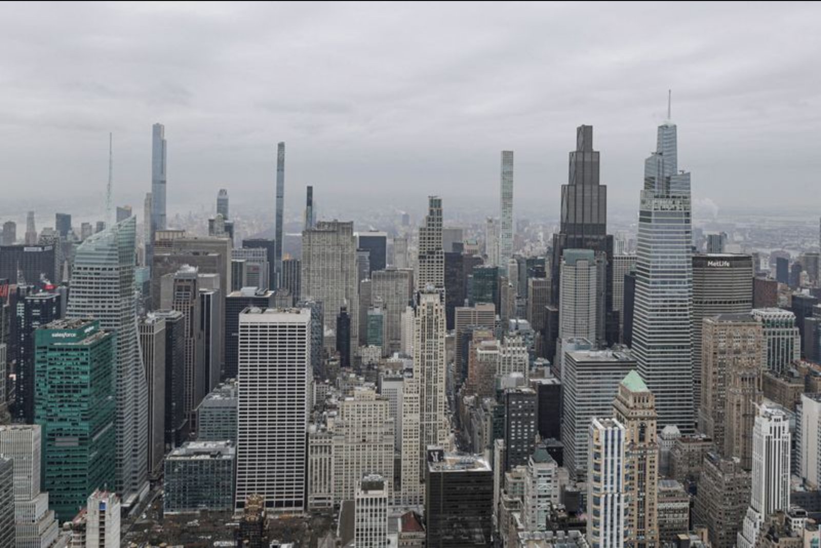 Hochul Signs Budget Establishing Progressive 'Pied-a-Terre' Surcharge on Luxury NYC Second Homes