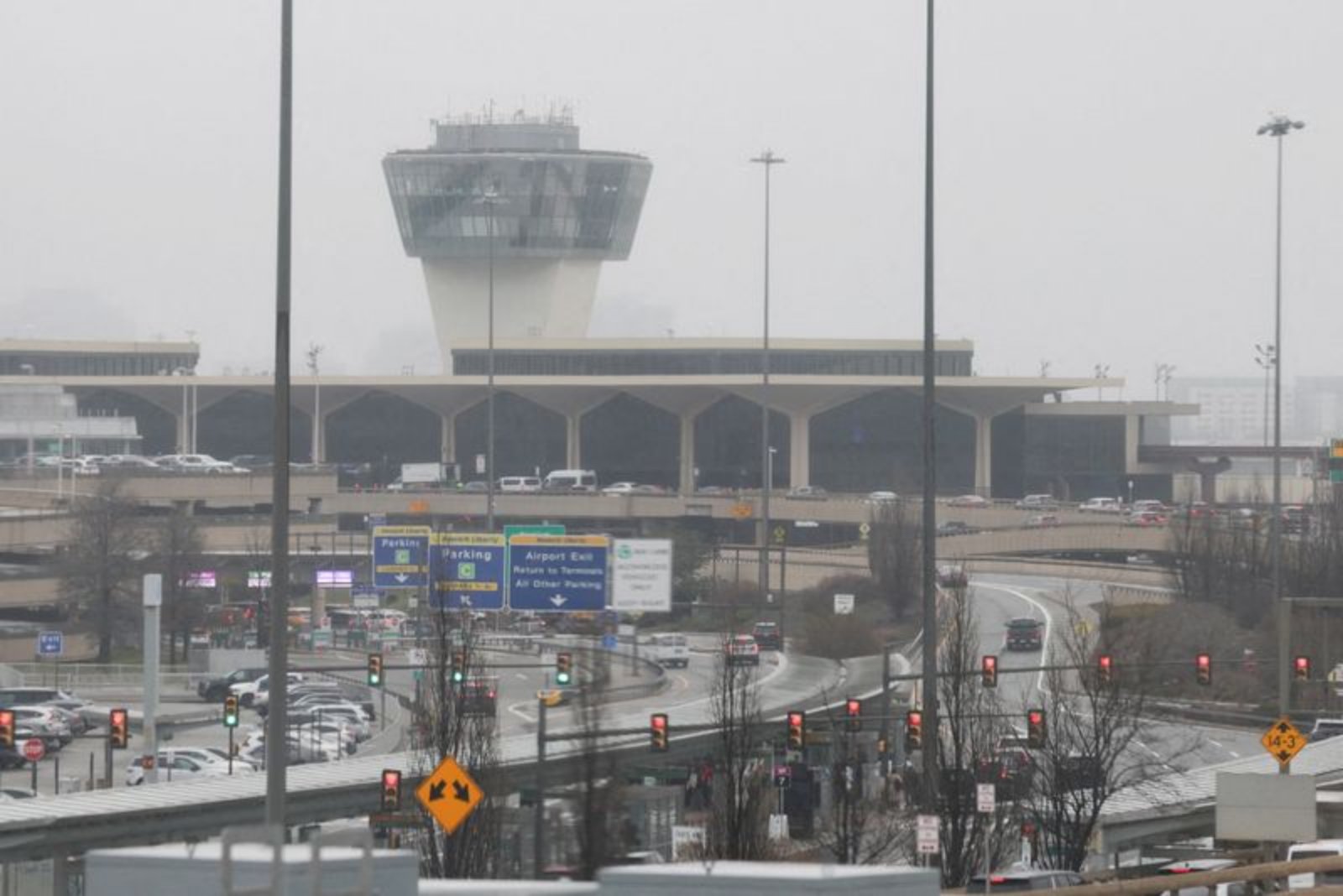 DHS Secretary Says International Processing at Newark Could Be Suspended Over Local Noncooperation