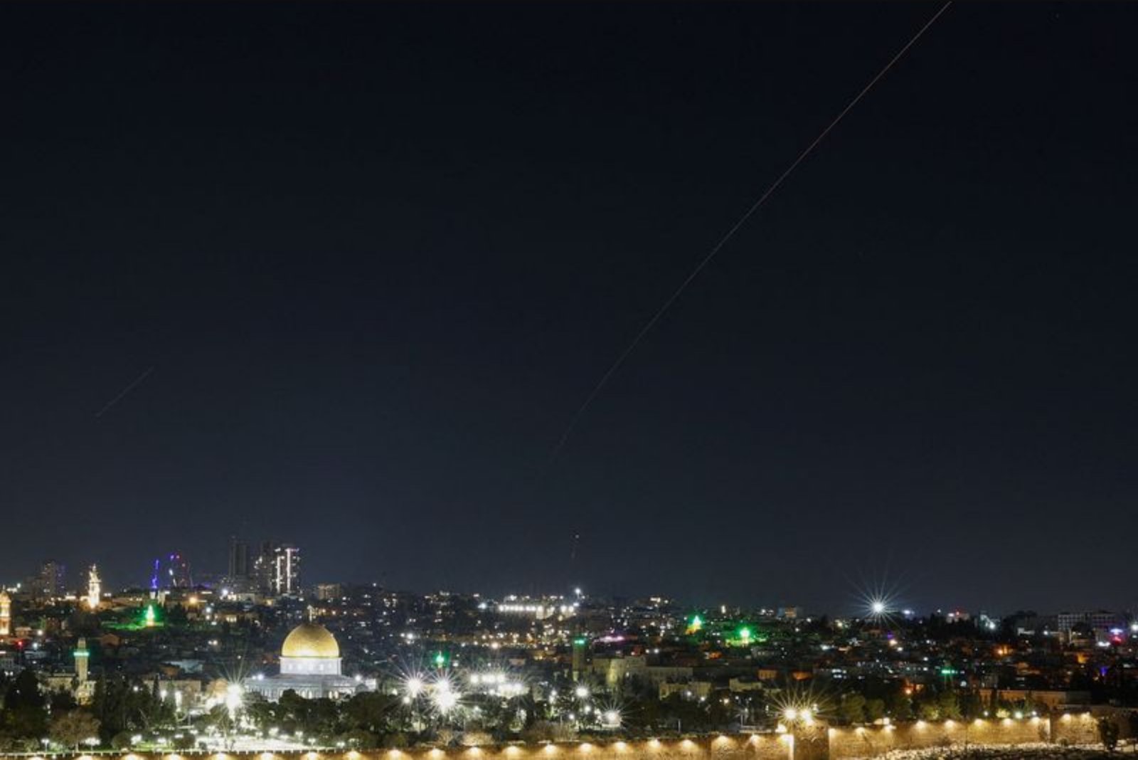 U.S. Commander Says Offensive Against Iran Outpacing Plan as Strikes Expand Deep Into Country