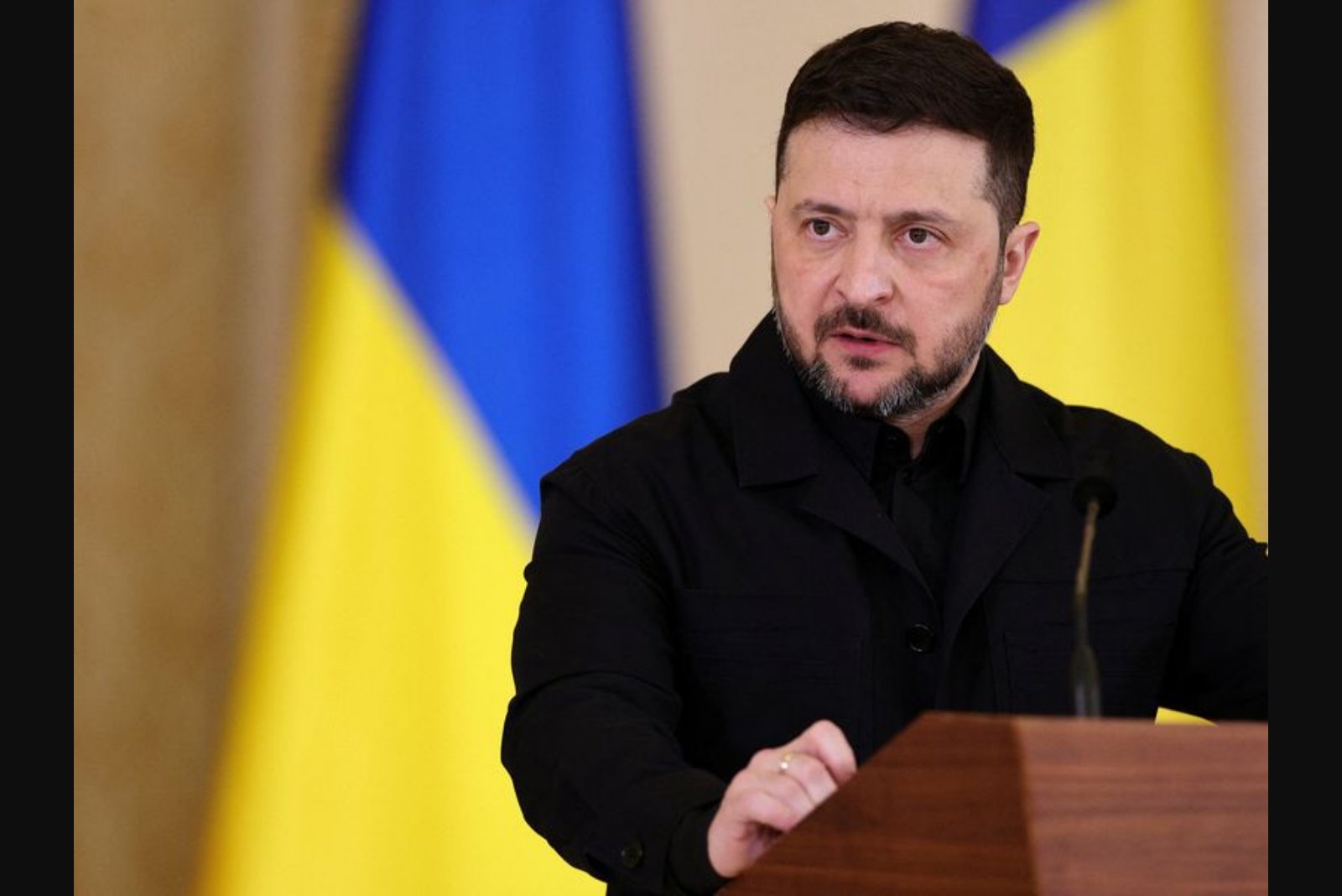 Zelenskiy Visits Paris as Middle East Conflict Draws Focus from Ukraine