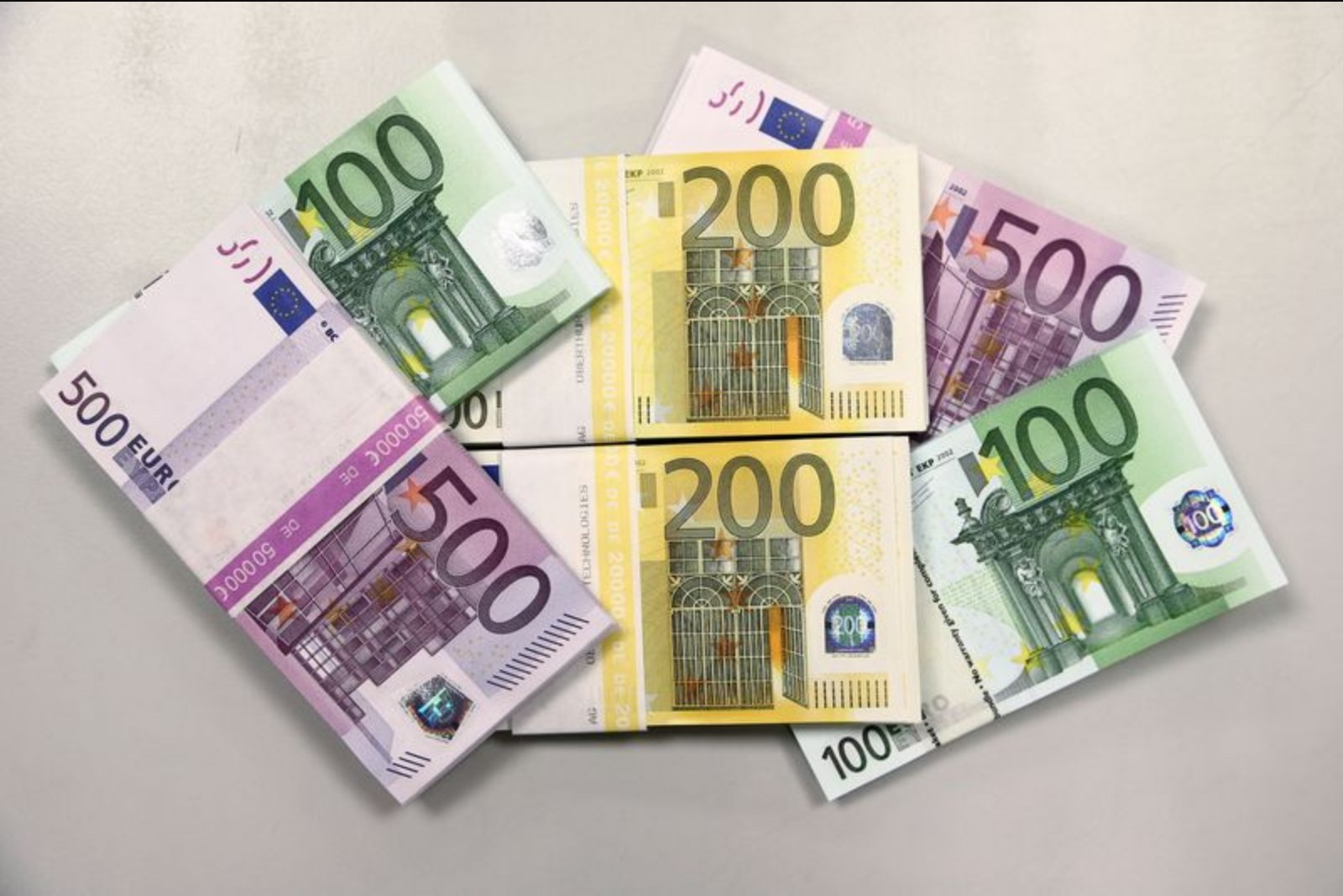 Bond Markets Sell Off as Middle East Tensions Push Oil, Reviving Inflation Concerns