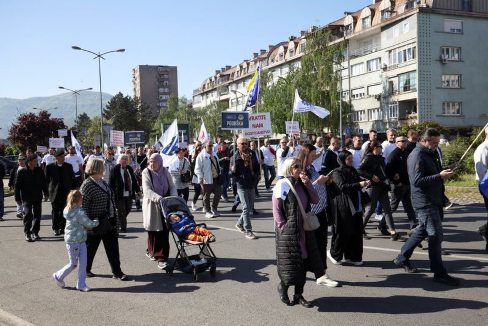 Workers in Zenica Demand Reopening of Century-Old Steel Plant After Shutdown