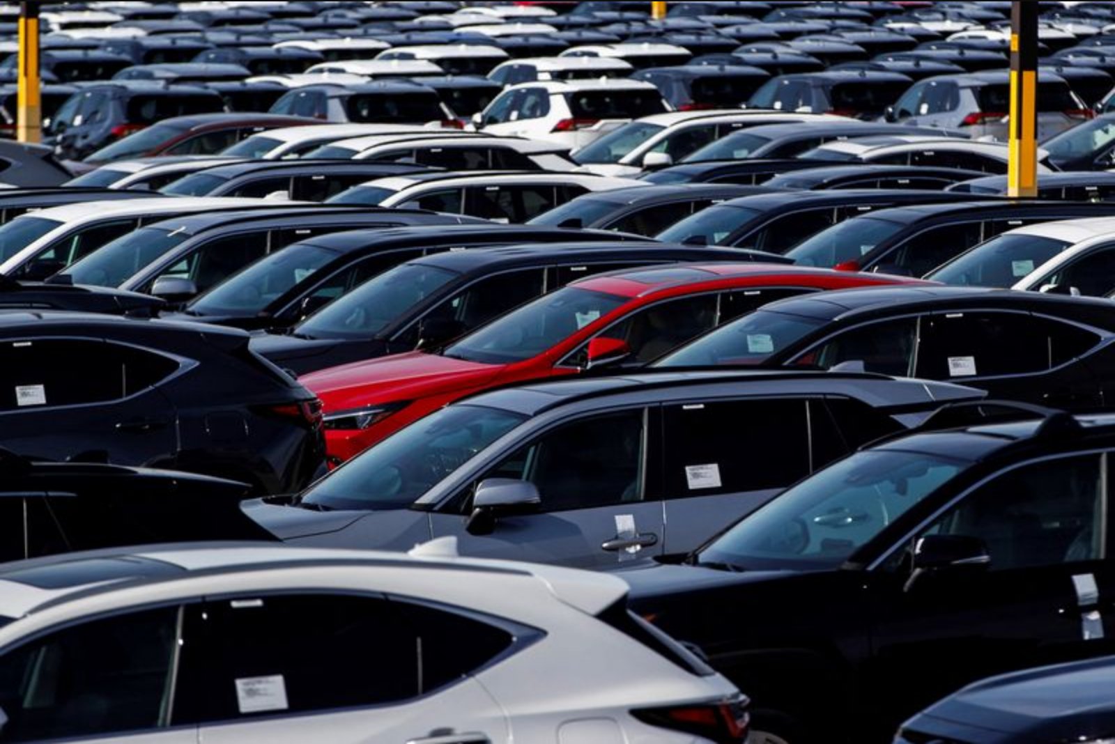 Toyota Poised for Fourth Consecutive Quarterly Operating Profit Decline as Costs and Middle East Risks Bite