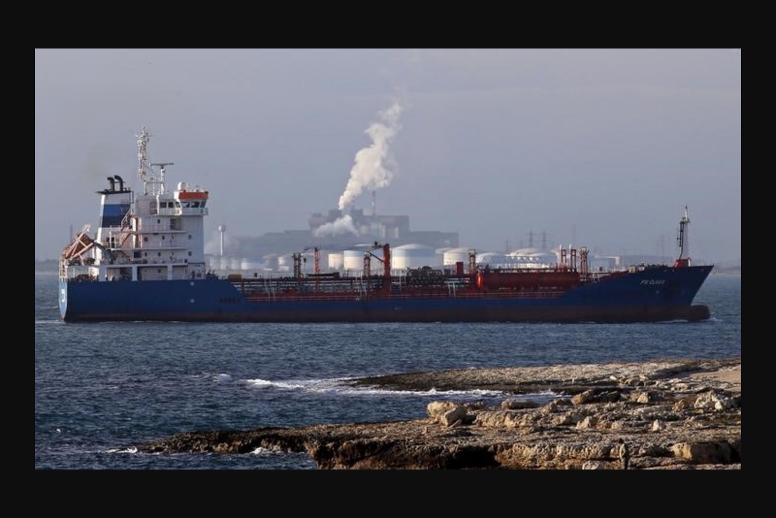 Oman Orders Evacuation of Major Export Terminal After Tankers Attacked Near Iraq