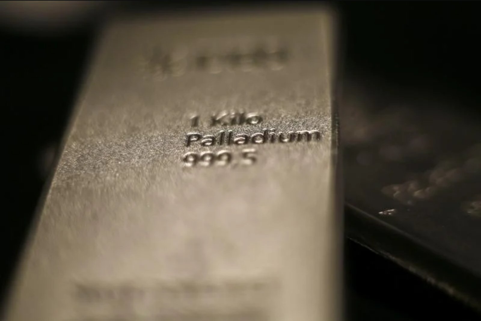 UBS Lowers 12-Month Palladium Forecast as Investor Appetite Eases