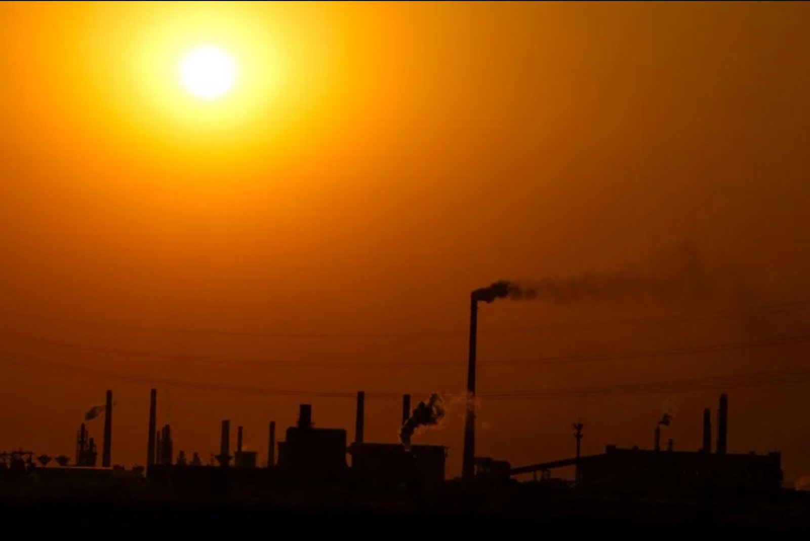 Manufacturers Face Rising Costs and Mixed Demand as Iran War Disrupts Supply Chains