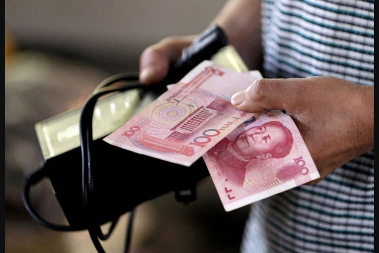 Yuan Eyes Longest Weekly Upswing in Nearly 13 Years as Exports Support Gains