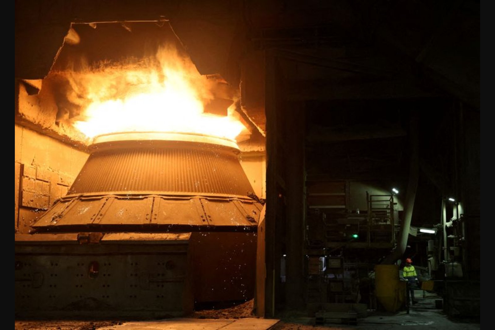 BlueScope Says Revised A$15 Billion Bid Falls Short but Will Engage with Consortium