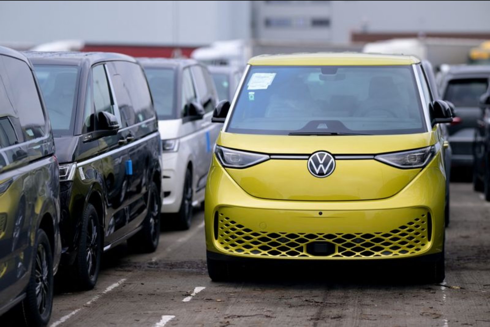 Spiking Oil Prices Drive Rapid Uptick in European EV Purchases