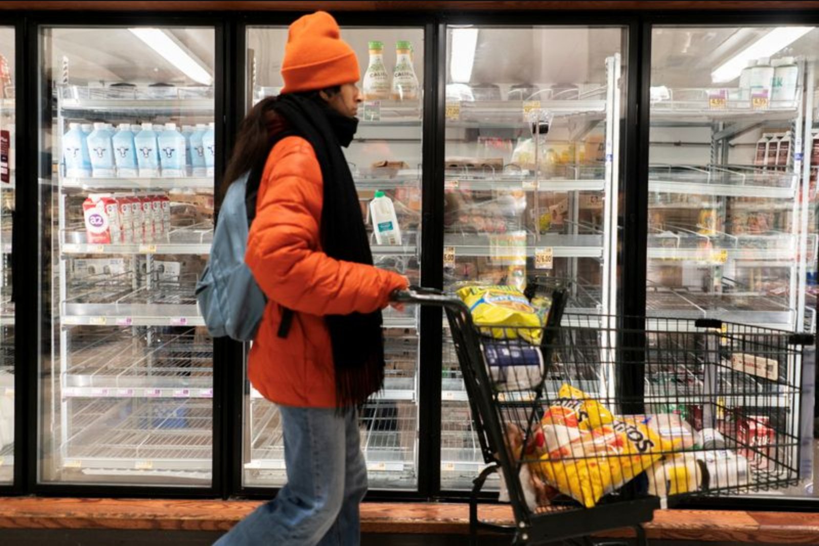 U.S. First-Quarter GDP Trimmed, PCE Inflation Rises in Line with Forecasts