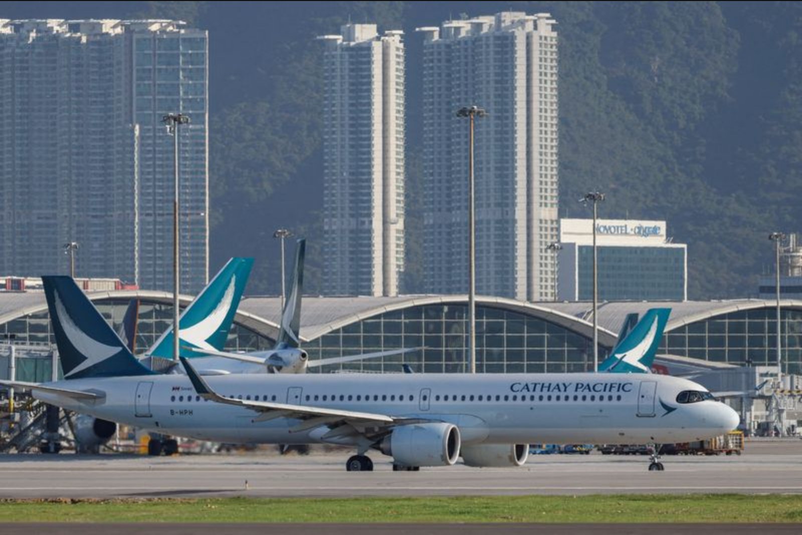 Soaring Jet Fuel Margins Expose Limits of Airline Hedging Strategies