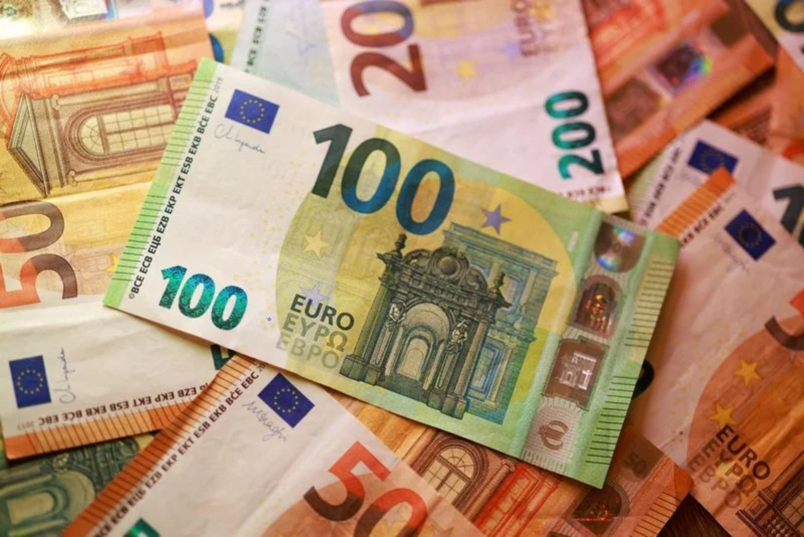 ECB: Non-euro EU members making little headway on convergence