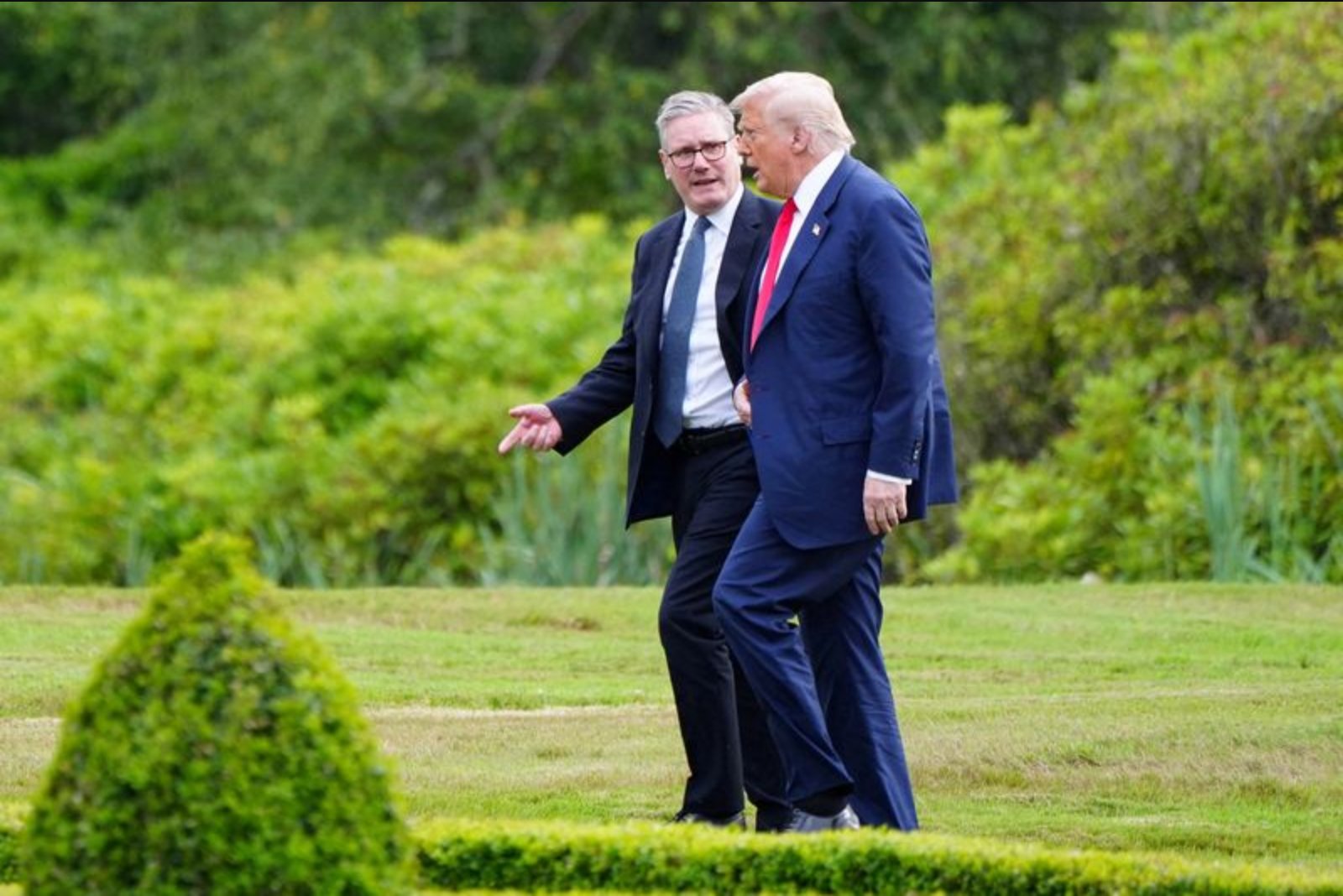 Trump Says U.S. Does Not Require British Carriers for Iran Conflict, Escalates Criticism of Starmer