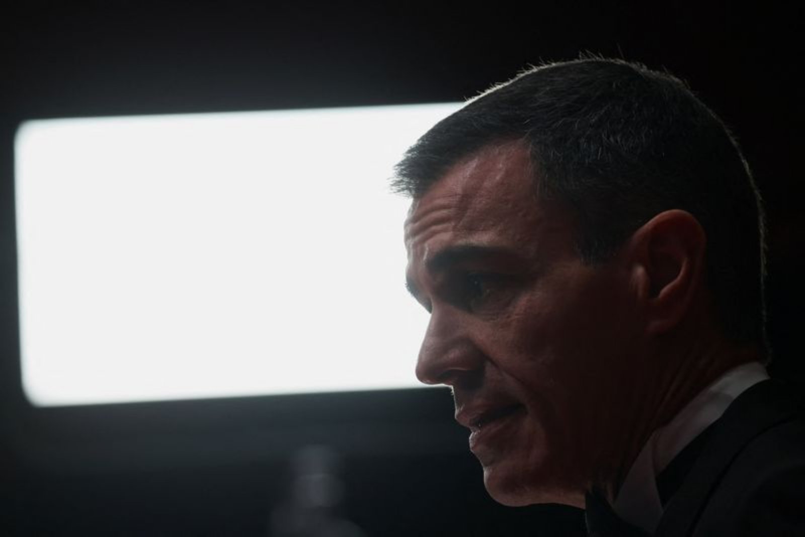 Sanchez Rejects U.S.-Israeli Strike on Iran, Warns of 'Russian Roulette' with Millions' Lives