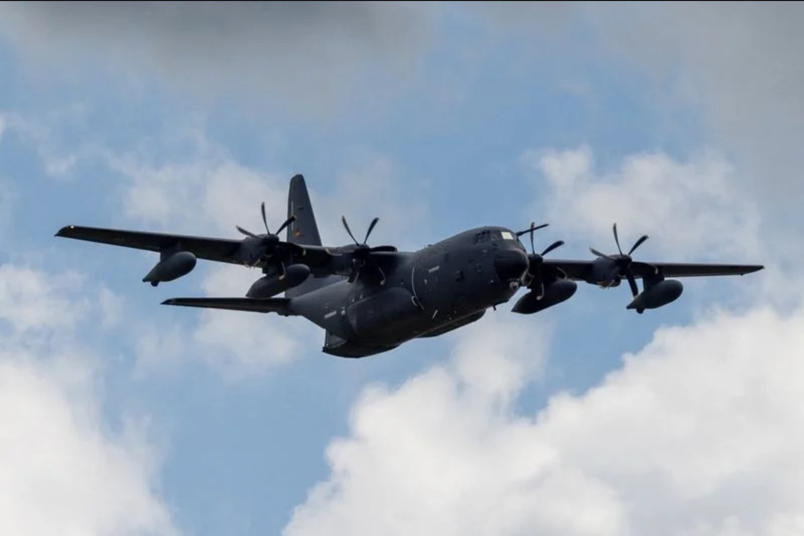 NATO to Stand Up Pooled A400M Airlift and Add A330 MRTT Tanker, Rutte Says