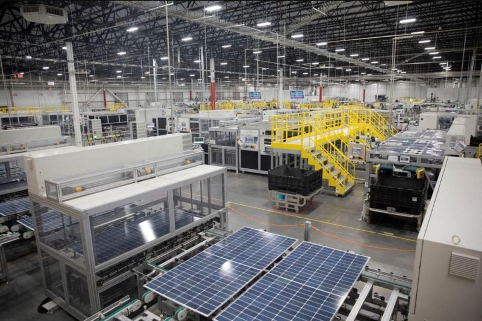 Surge in Solar Deals as Tax Credit Sunset Threatens to Push U.S. Renewable Prices Higher